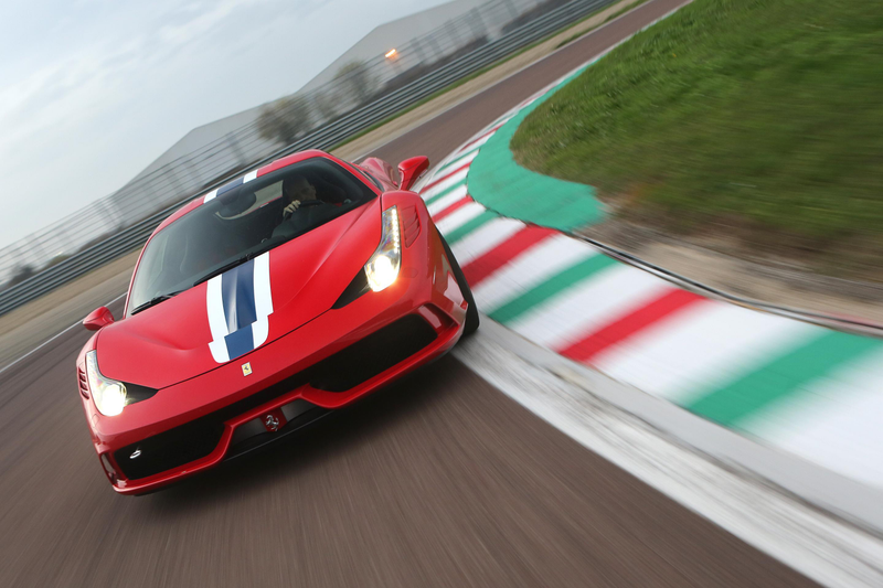 Illustration for article titled Ferrari 458 Speciale And SRT Viper TA: The Wallpapers